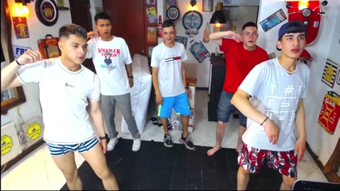 sextwinksx  29-04-2023